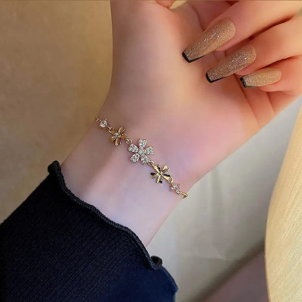 Floral Fashion Chain Bracelet