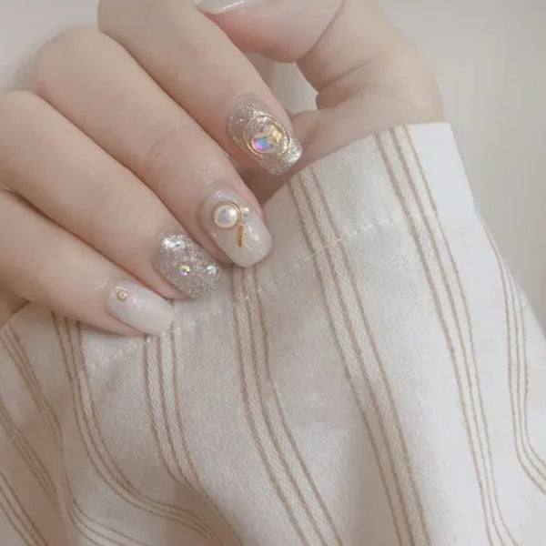 Press On Nail Art (A)