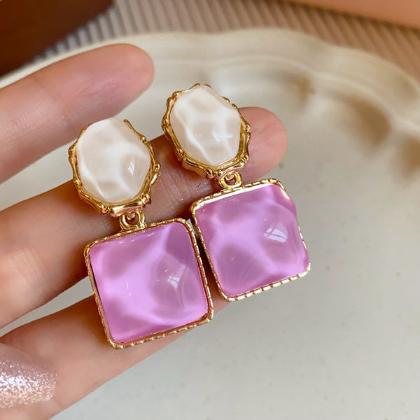 Light Pink Acrylic Drop Earrings (Light Pink)