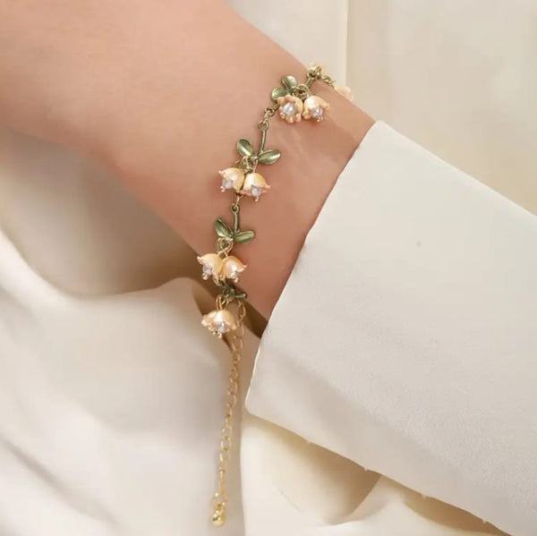 Green Fashion Bracelet